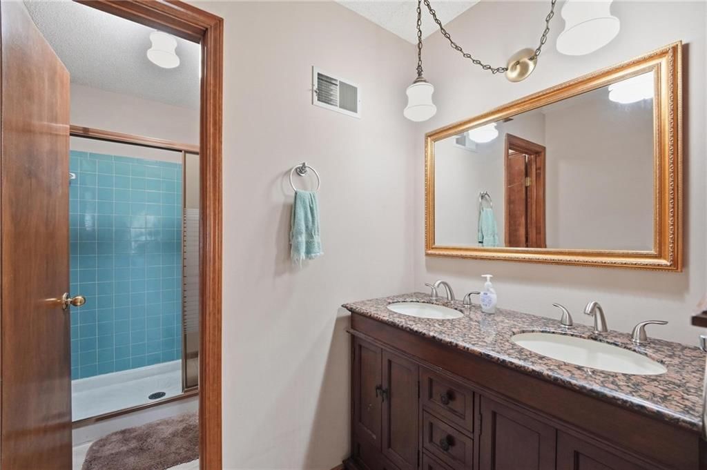 2622 Mohican Avenue — photo 36