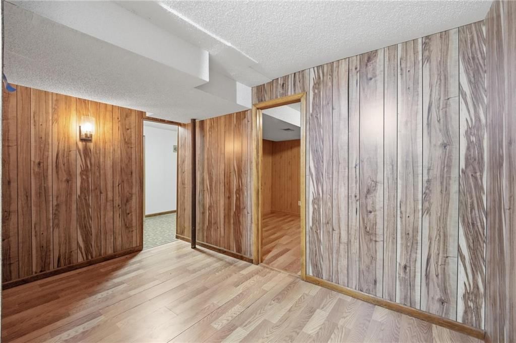 2622 Mohican Avenue — photo 45