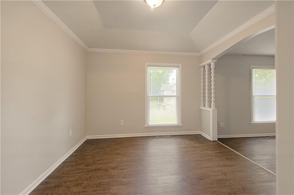 300 Parkwood Drive — photo 7