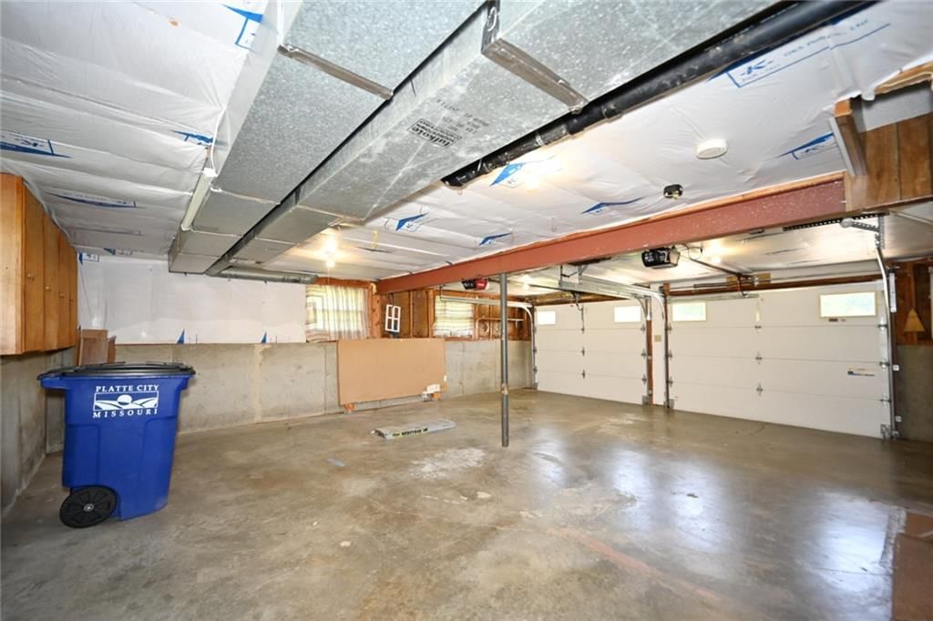 520 Thomas Drive — photo 11
