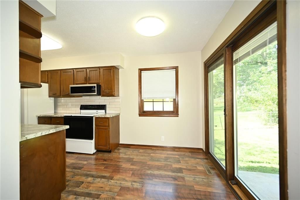 520 Thomas Drive — photo 16