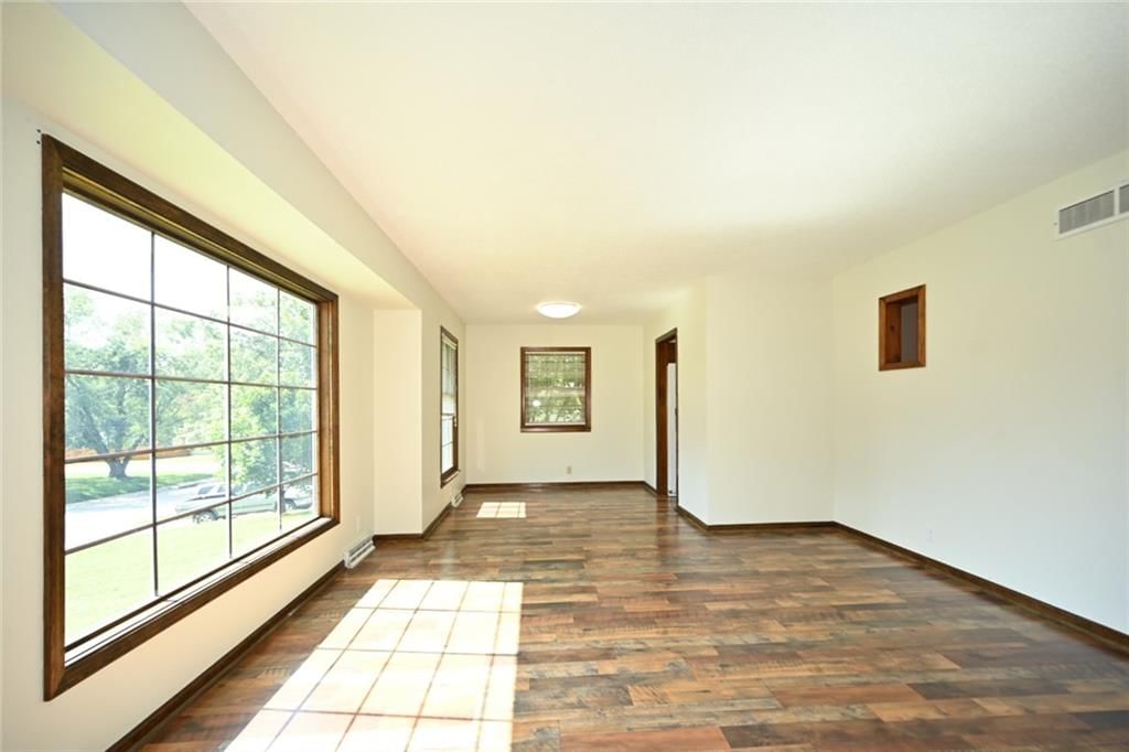 520 Thomas Drive — photo 18