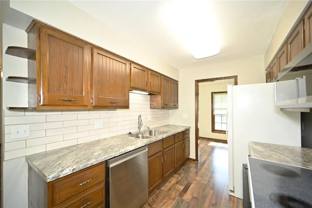 520 Thomas Drive — photo 21