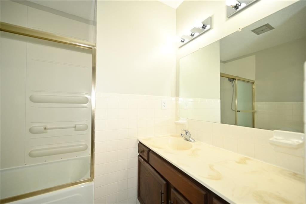 520 Thomas Drive — photo 33