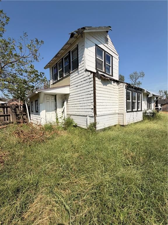 2752 21st Place — photo 3