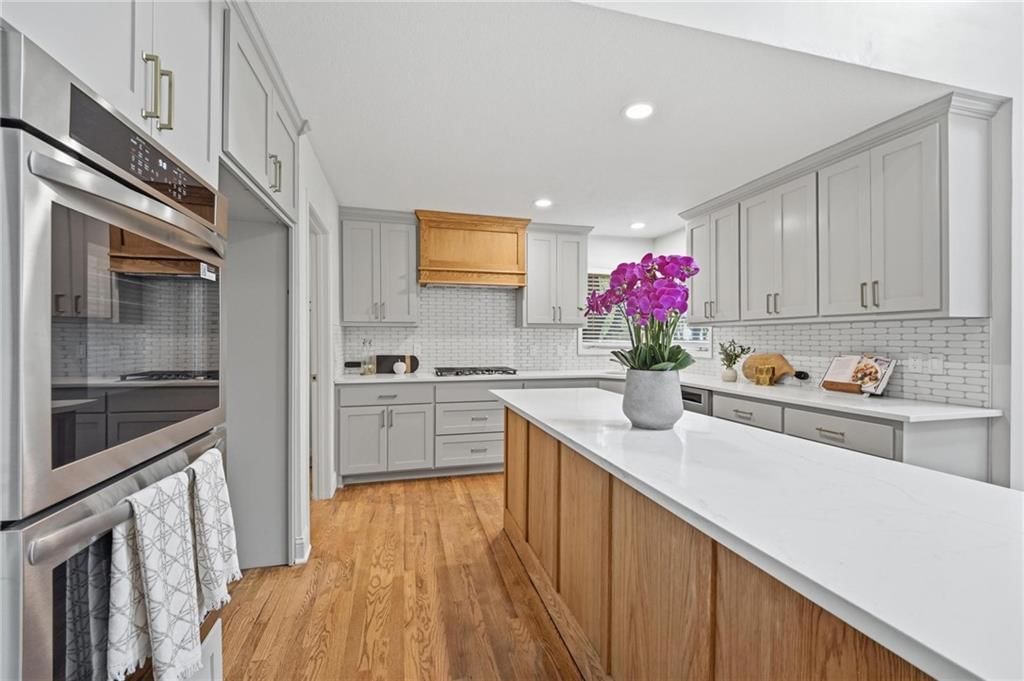 3353 W 129th Terrace — photo 22
