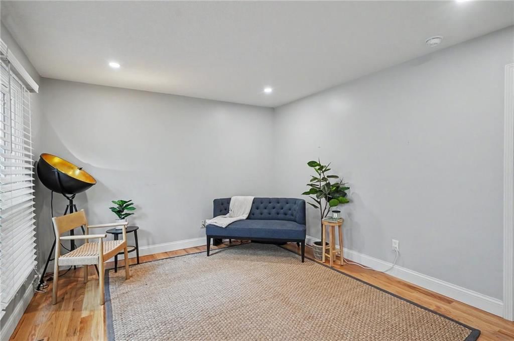 824 Indiana Street — photo 5