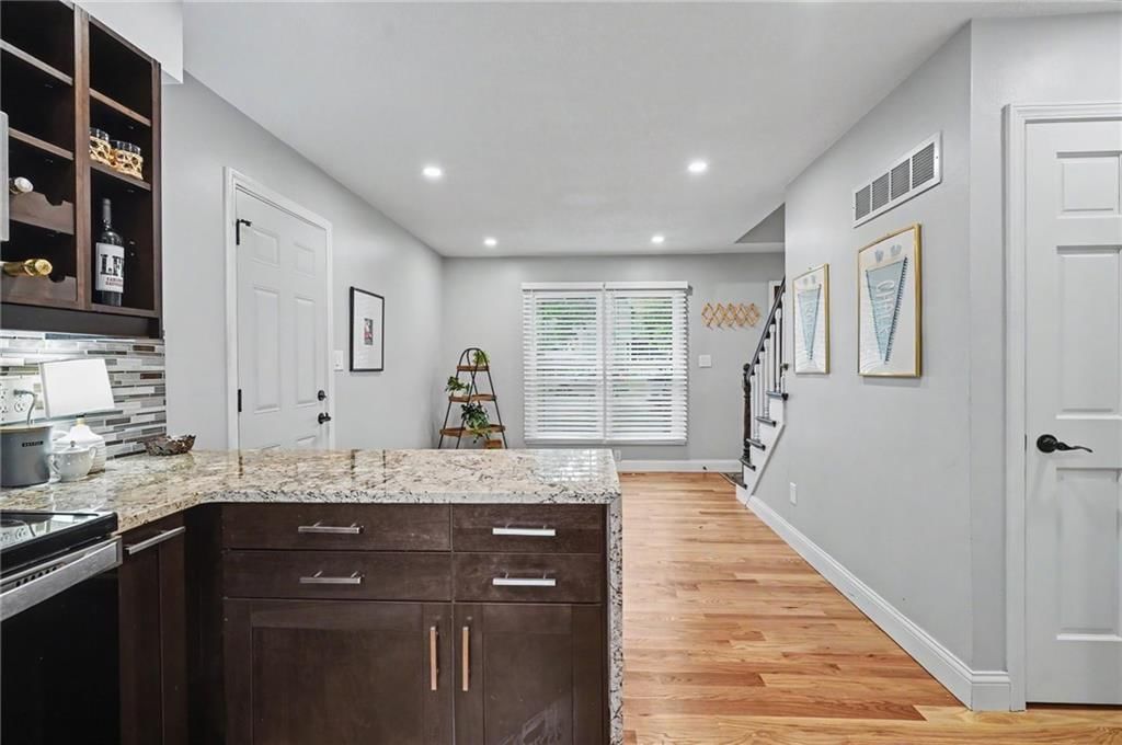 824 Indiana Street — photo 12
