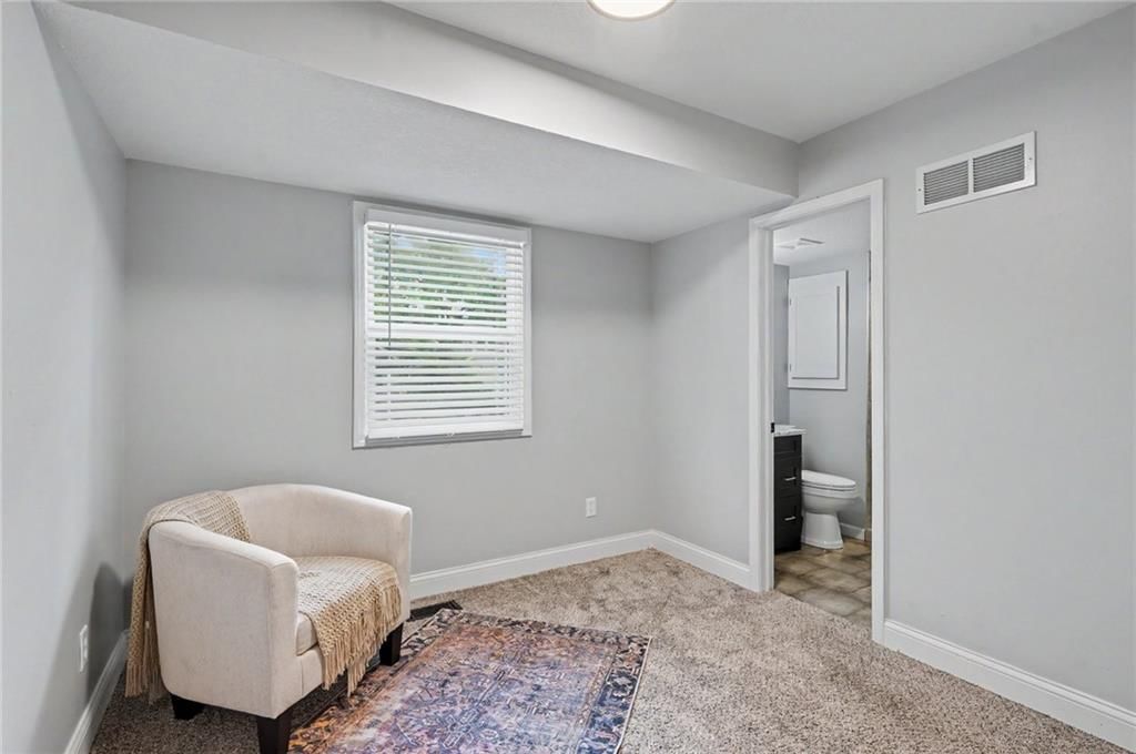 824 Indiana Street — photo 15
