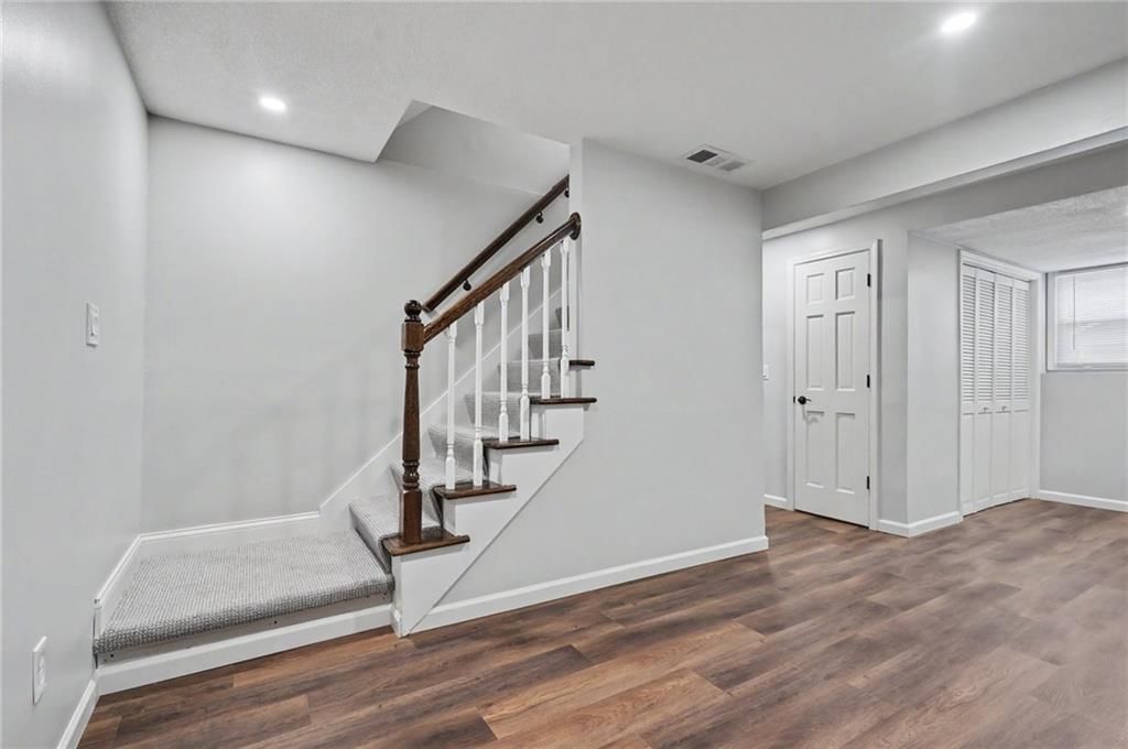 824 Indiana Street — photo 27