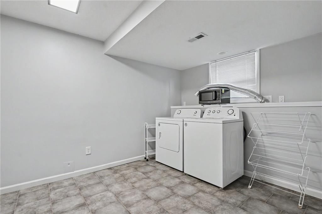 824 Indiana Street — photo 30