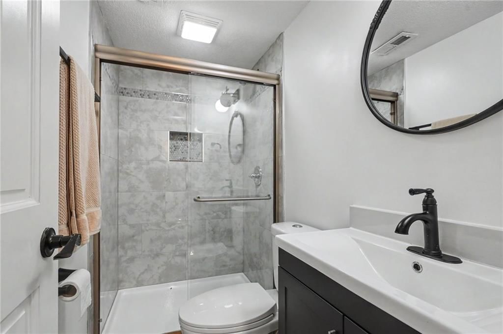 824 Indiana Street — photo 32