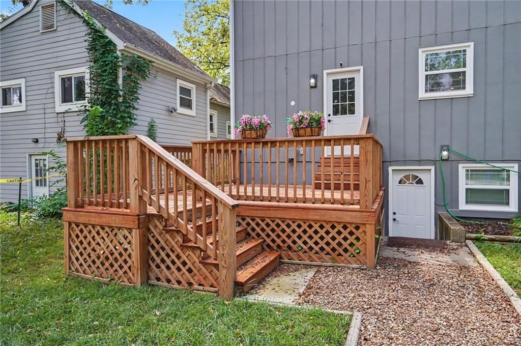 824 Indiana Street — photo 37