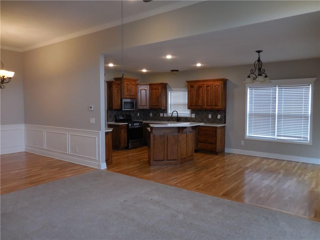 1446 Brompton Lane — photo 16