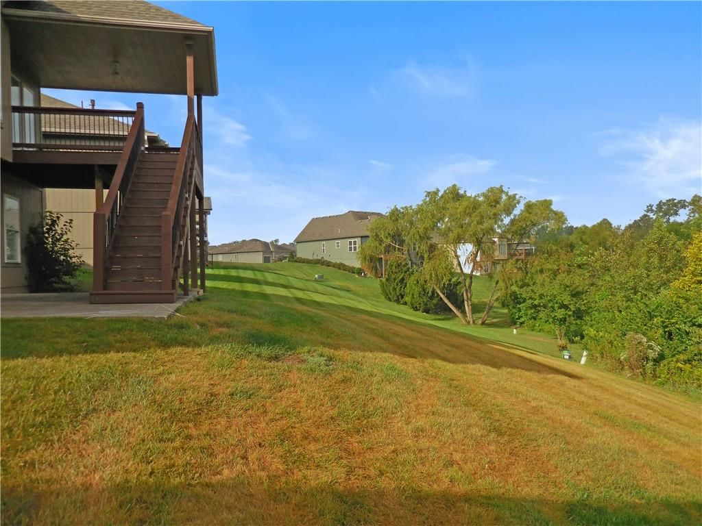1446 Brompton Lane — photo 35