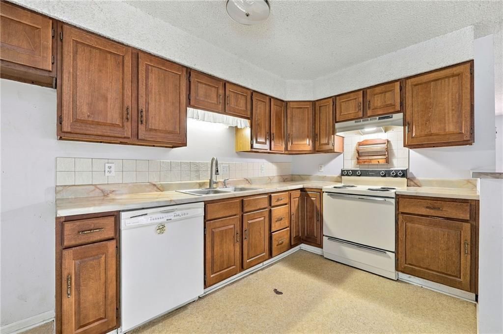 4831 Reeder Street — photo 14