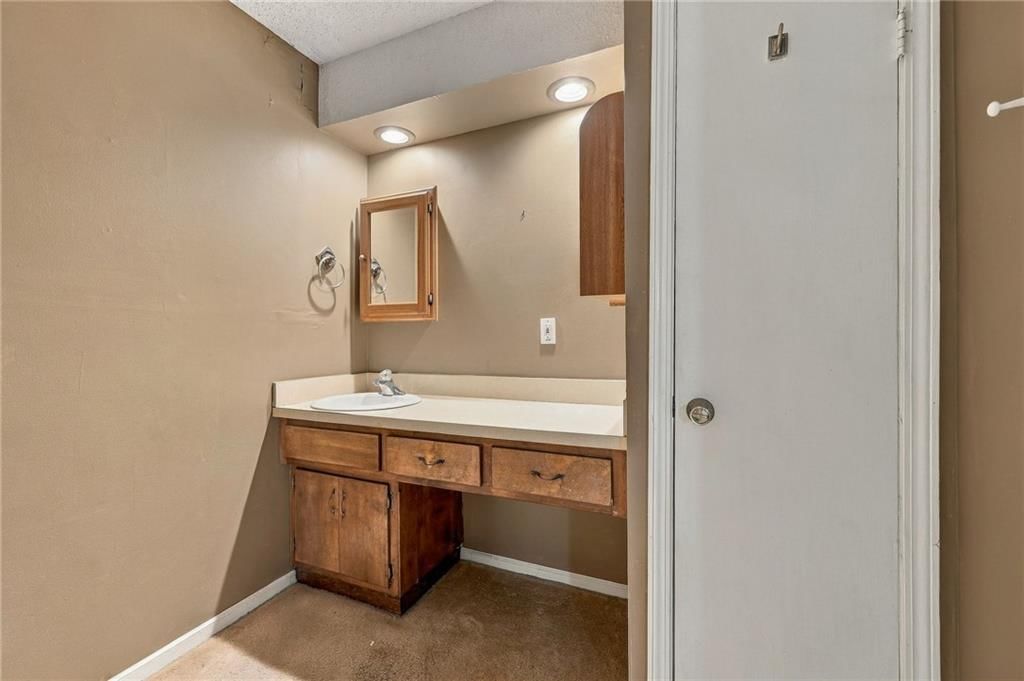 4831 Reeder Street — photo 16