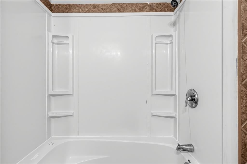 Photo 21 of 31 - 7415 W 61st Street, Overland Park, KS 66202