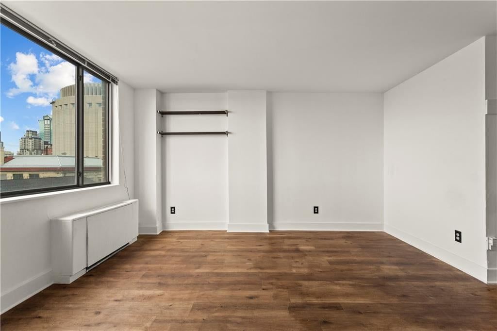 600 E 8TH Street — photo 18