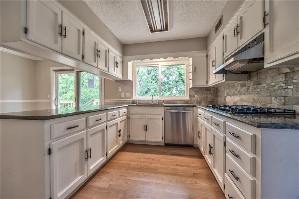 5409 NW Fox Hill Road — photo 10