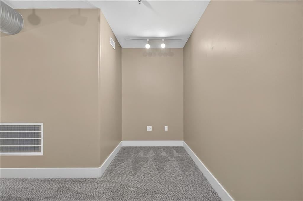 600 Admiral Boulevard — photo 23