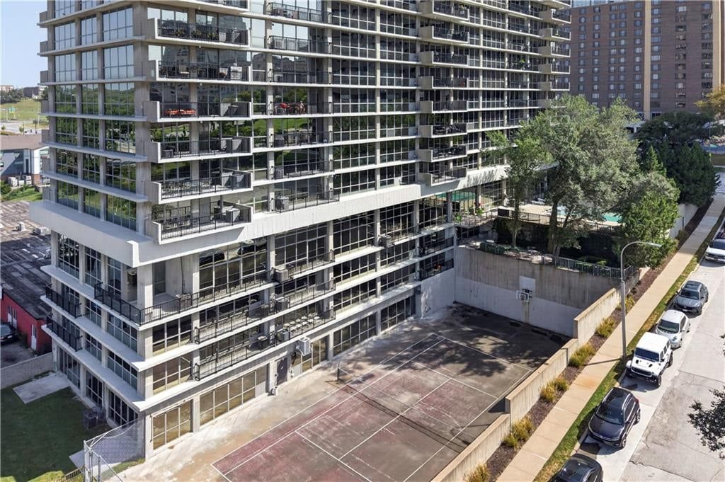 600 Admiral Boulevard — photo 42