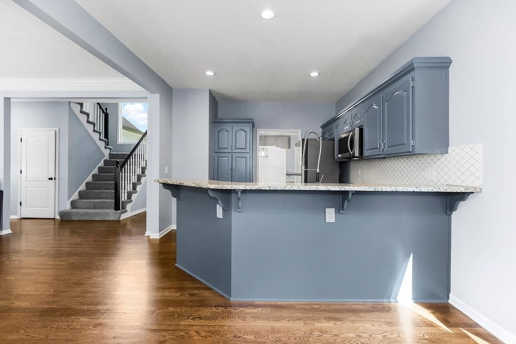 22613 W 49TH Terrace — photo 6