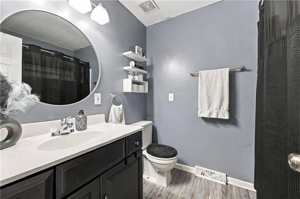 Photo 10 of 23, 18909 E 30th Terrace, Independence, MO 64057