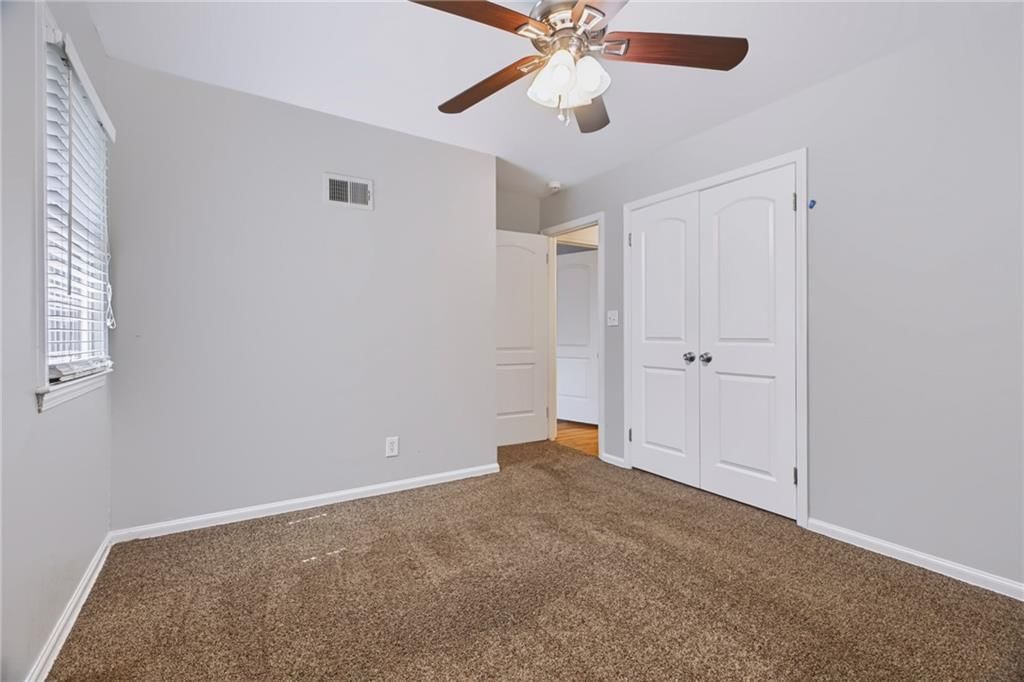 9800 Walmer Street — photo 20
