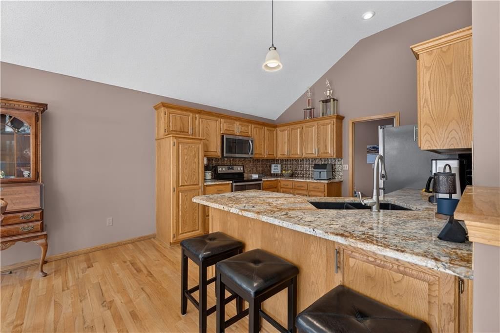 2704 NW Mill Drive — photo 11