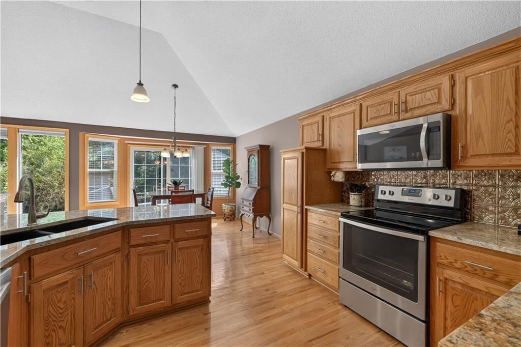 2704 NW Mill Drive — photo 12