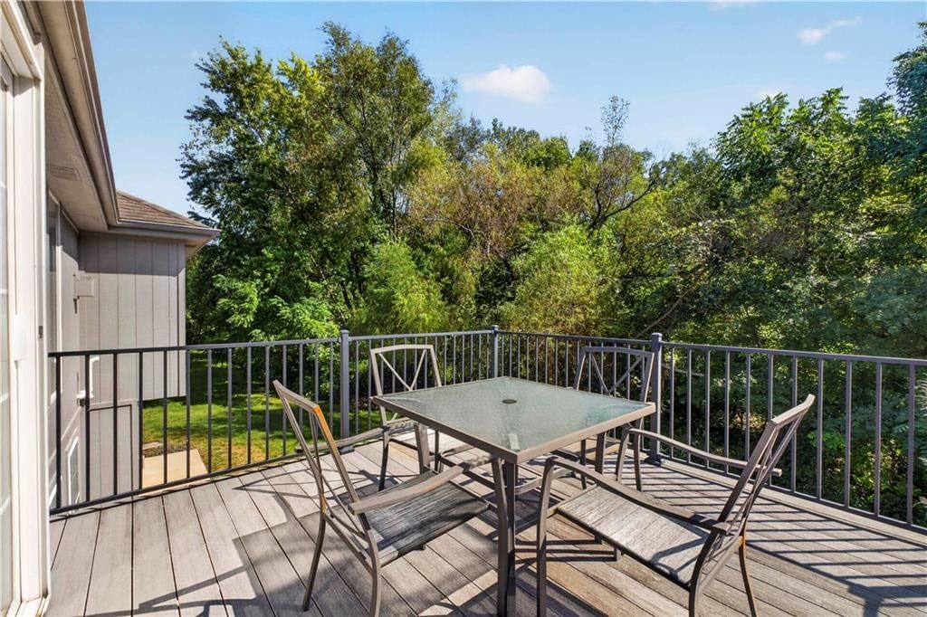 2704 NW Mill Drive — photo 33