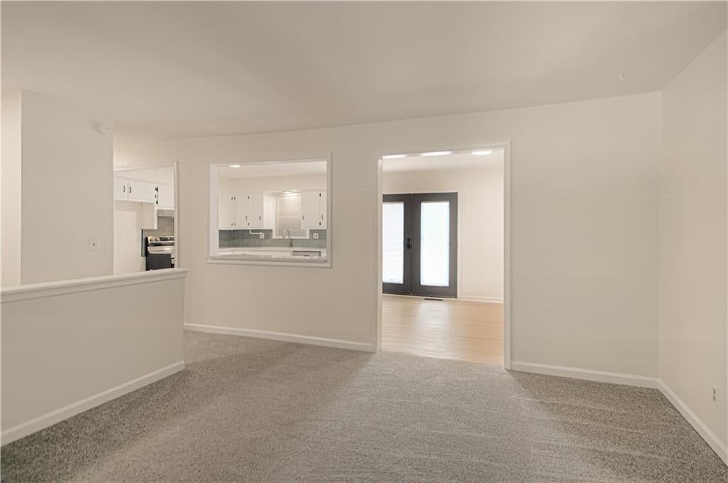 709 S Oak Street — photo 6