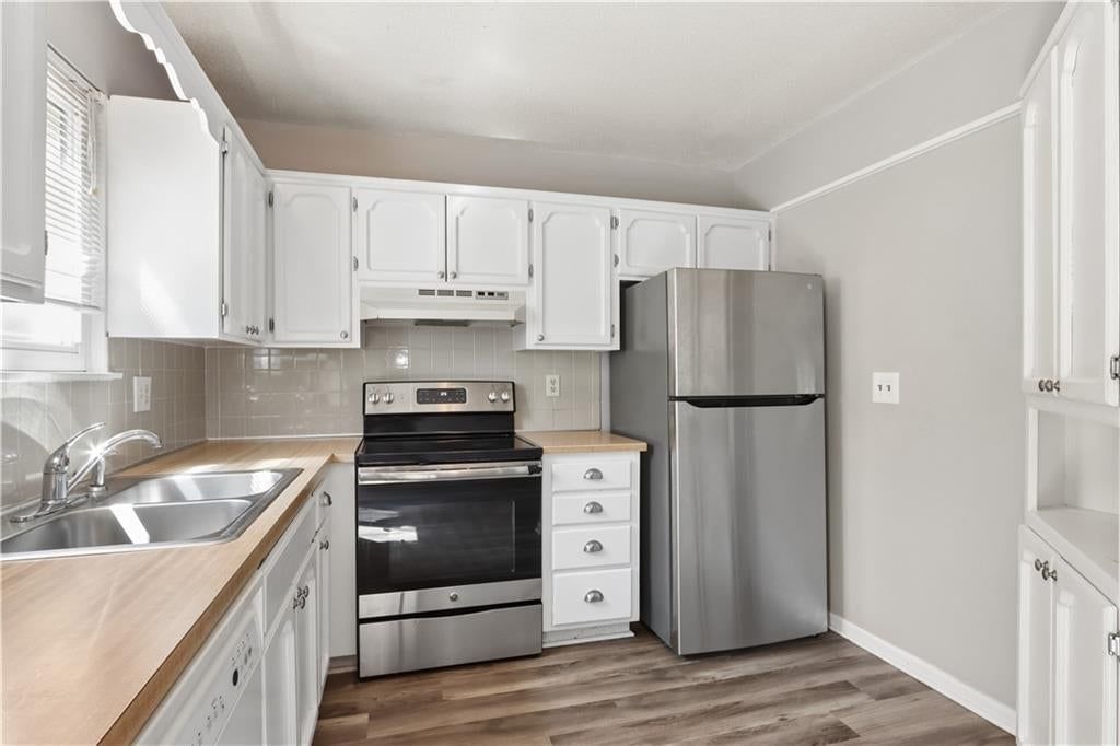 9926 N CHERRY Drive — photo 6