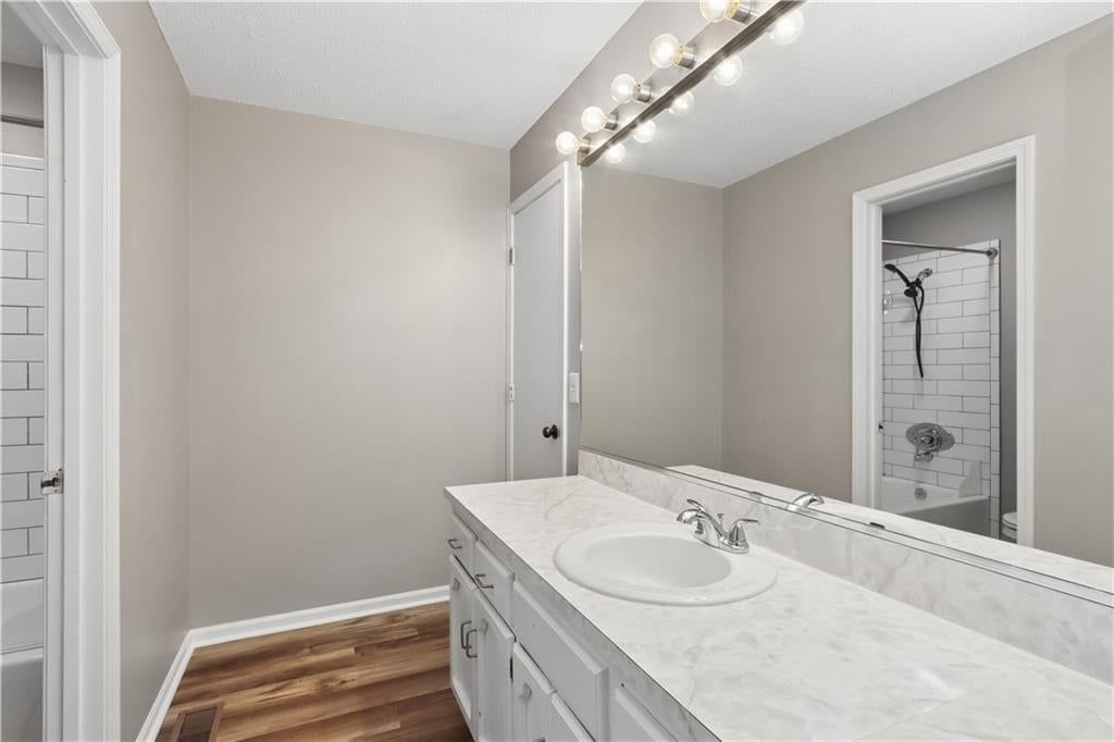 9926 N CHERRY Drive — photo 7