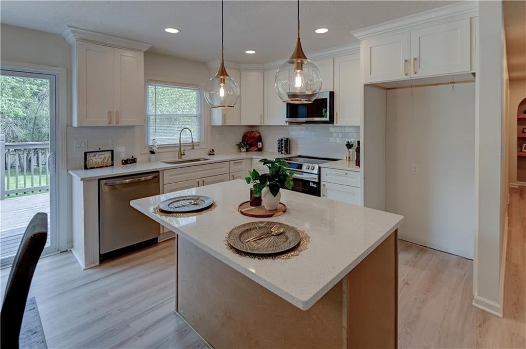305 Sharon Drive — photo 11