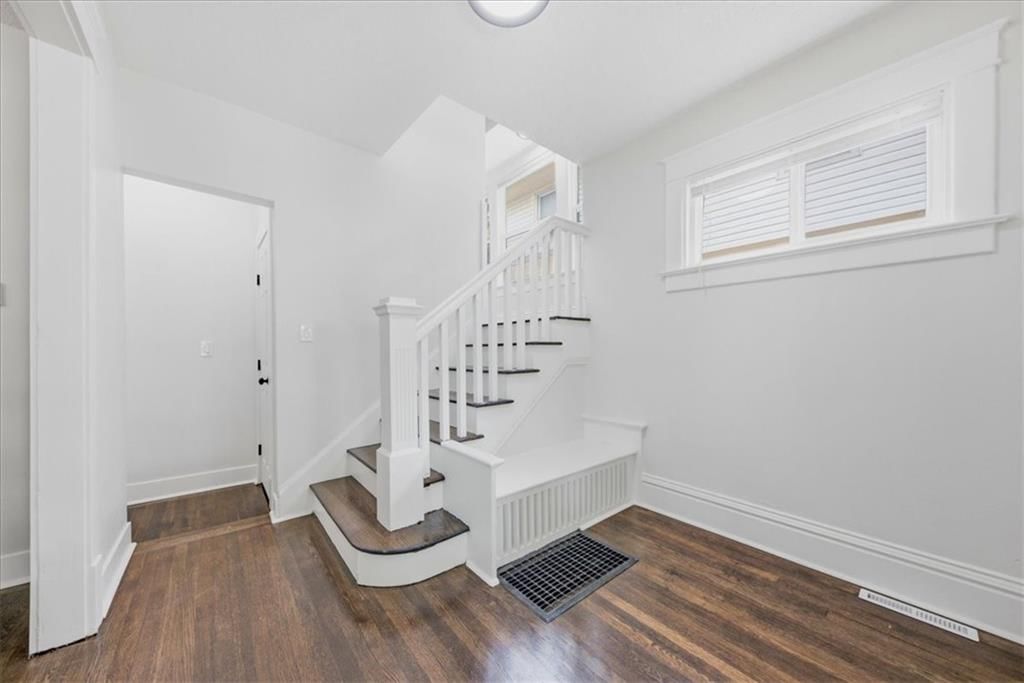 3249 Lockridge Avenue — photo 4