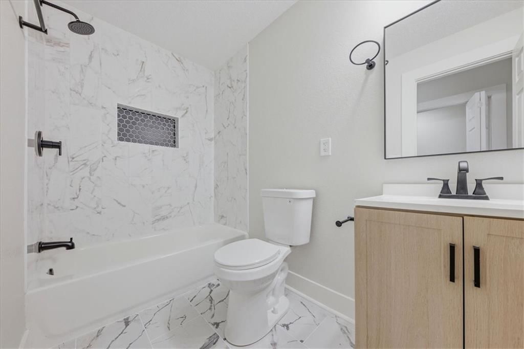 3249 Lockridge Avenue — photo 14