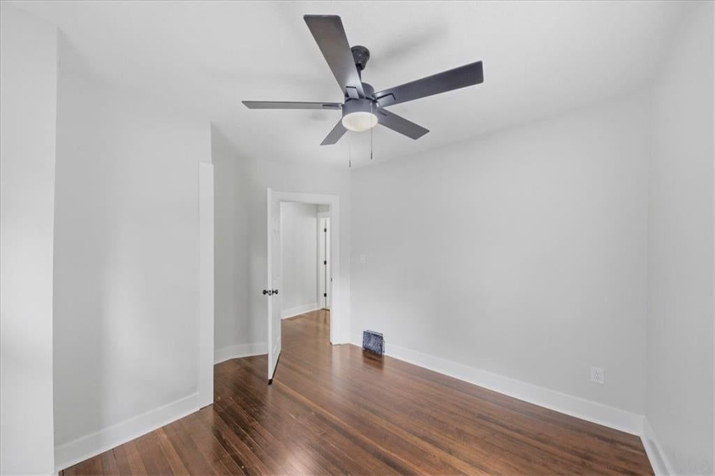 3249 Lockridge Avenue — photo 23