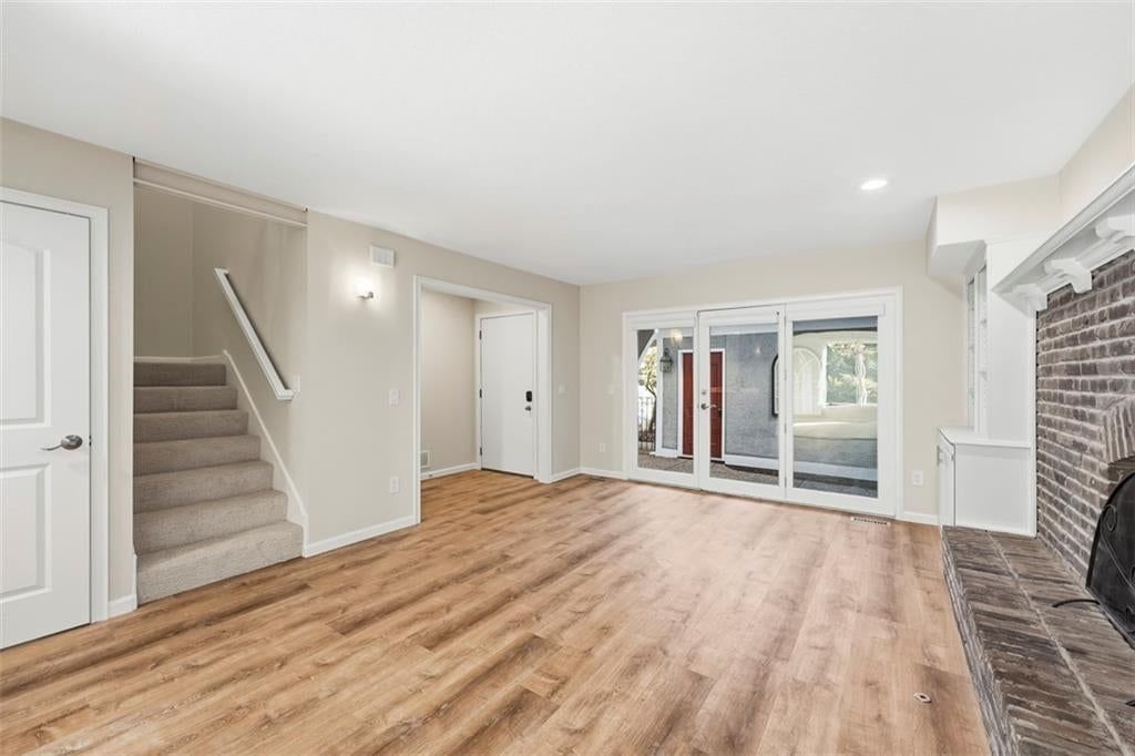 10419 Garnett Street — photo 9