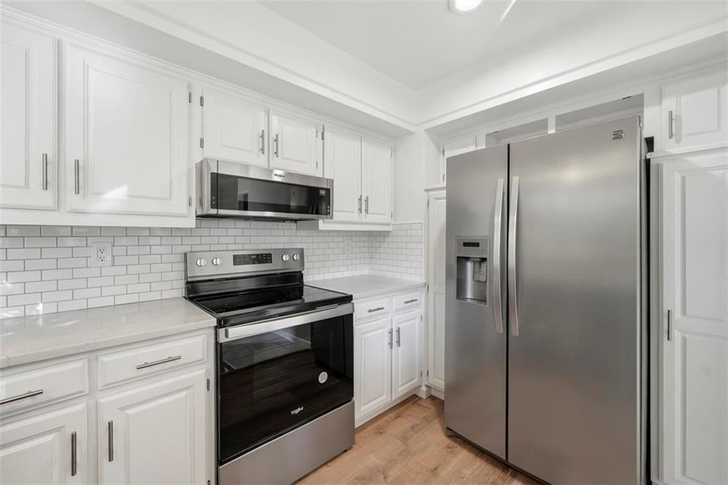 10419 Garnett Street — photo 17