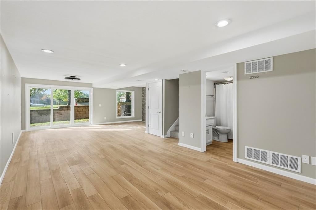 10419 Garnett Street — photo 19