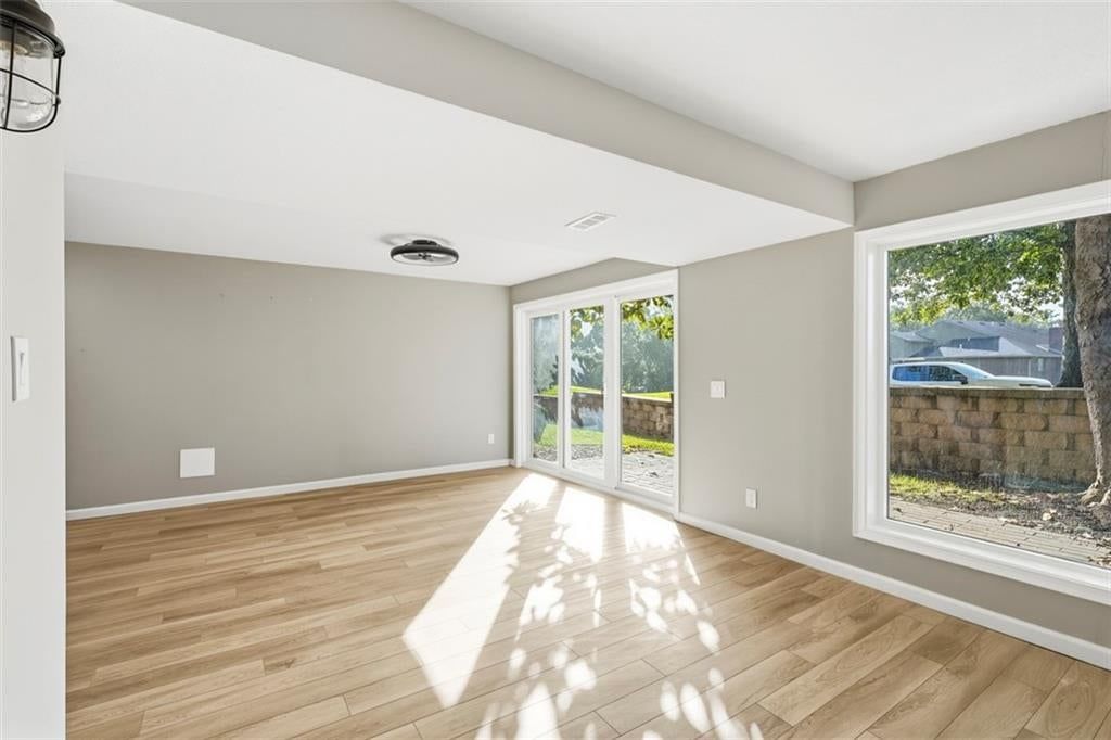10419 Garnett Street — photo 21