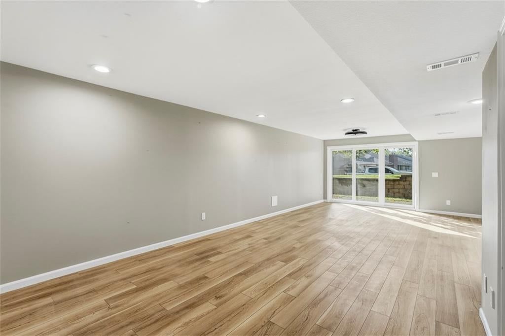 10419 Garnett Street — photo 22