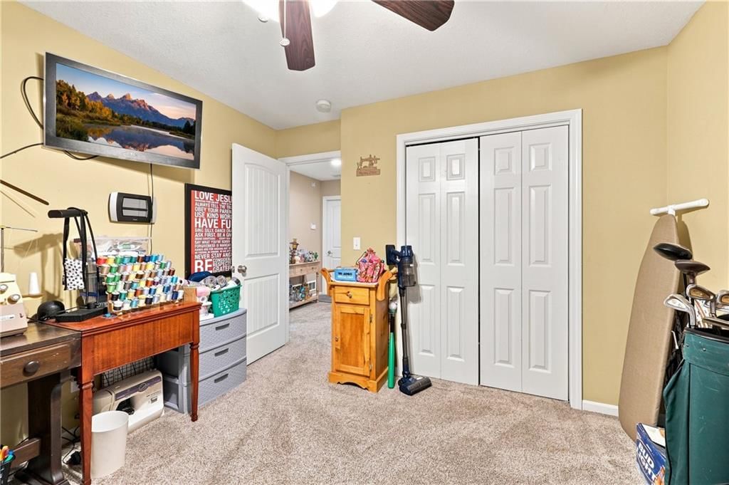 409 SW Cross Creek Drive — photo 18