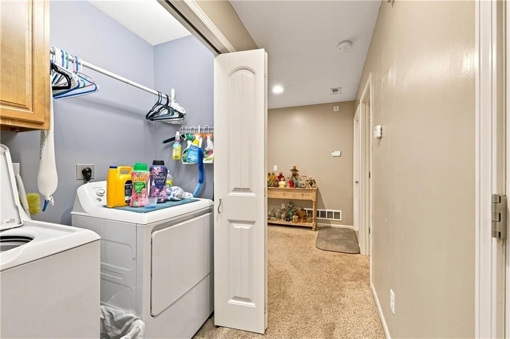 409 SW Cross Creek Drive — photo 23