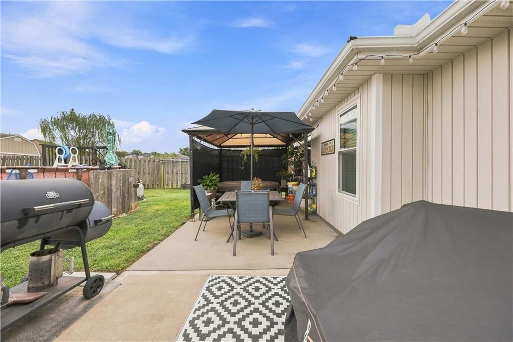 409 SW Cross Creek Drive — photo 26