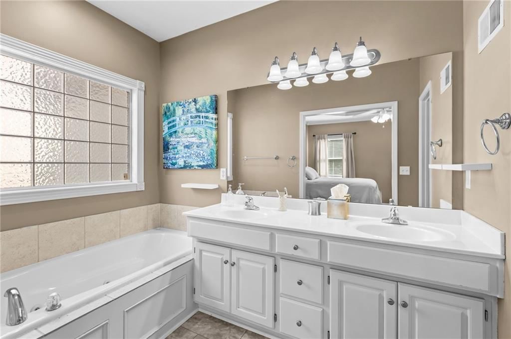 7640 N Everton Avenue — photo 15