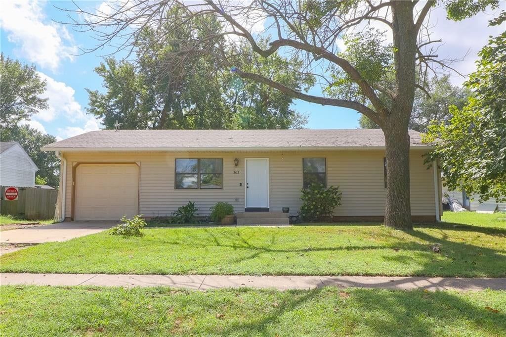 303 E Arctic Street — photo 1