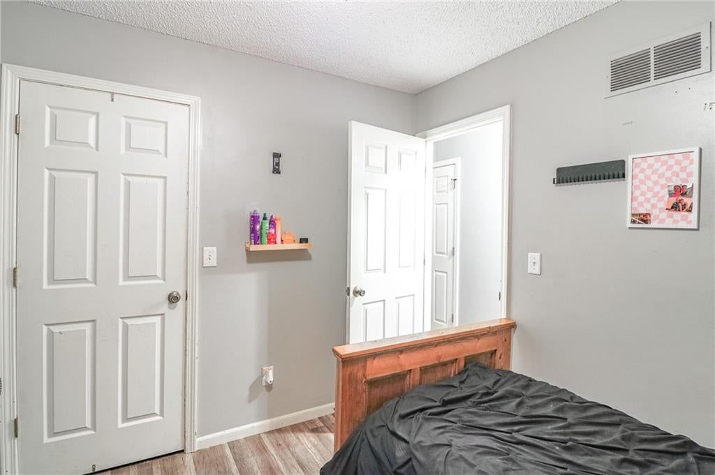 303 E Arctic Street — photo 14